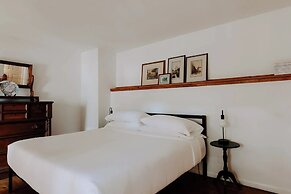 The Rosemount Inn