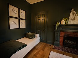 The Rosemount Inn