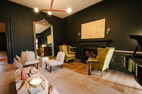 The Rosemount Inn