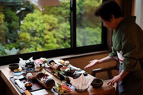 Ryokan Oomuraya