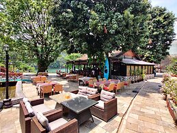 Lake View Resort