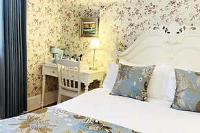 The Eden Hall Inn
