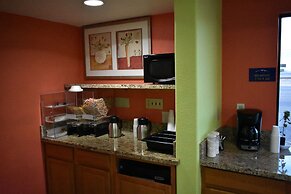 Apex Inn