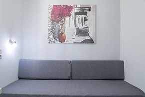 Byron Apartments