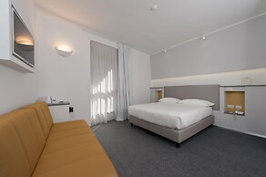 Hotel Executive Inn