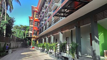 Waen Petch Place