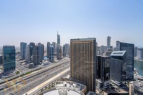 Marco Polo - Chic 1BR in Marina Hub | Expansive Balcony