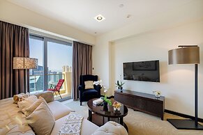 Marco Polo - Chic 1BR in Marina Hub | Expansive Balcony