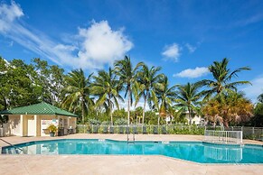 Tortuga Suite Sparkling Pool Hot Tub