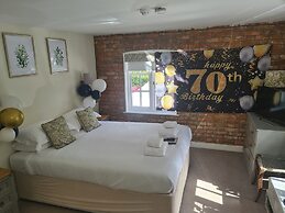 Watership Down Inn