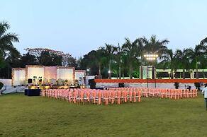 Raj Resort Vapi