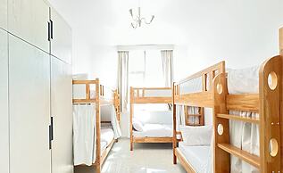 Alphatel Hostel-Dubai World Trade Centre