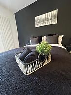 AMAZING CENTRAL 3 bed REFURB sleeps 5