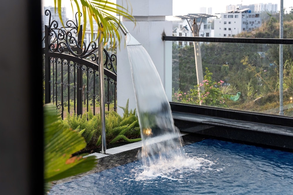 Phoenix Villas FLC Ha Long