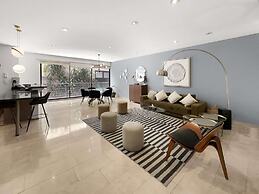 20-202 Elegant 2br-roma Norte Parking 24-7 Security