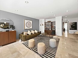 20-202 Elegant 2br-roma Norte Parking 24-7 Security