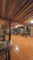 Long Co Tran Homestay