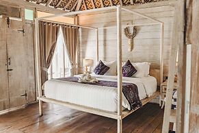 Java Wood Villa