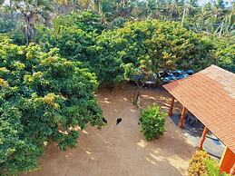 Alankuda Dolphin Village Hotel