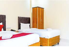 Hotel Kashi Grand Inn