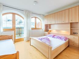 Inviting Apartment in Stummerberg