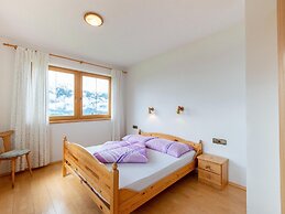 Inviting Apartment in Stummerberg