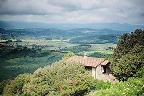 Cozy Farmhouse in Paciano With Private Pool