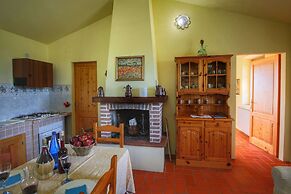 Cozy Farmhouse in Paciano With Private Pool