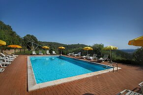 Cozy Farmhouse in Paciano With Private Pool