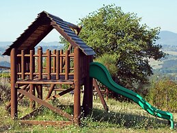 Cozy Farmhouse in Paciano With Private Pool
