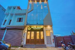 Hotel Devine