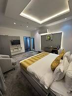 Dan  Hotel