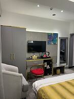Dan  Hotel