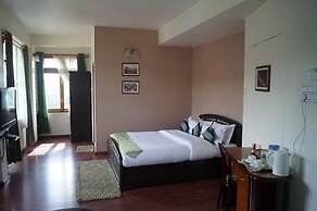 Woodland Hill Stay