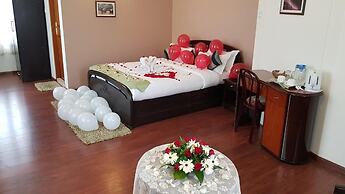 Woodland Hill Stay