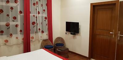 Woodland Hill Stay
