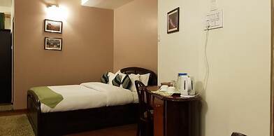 Woodland Hill Stay