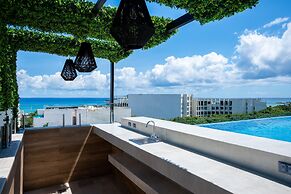 Menesse Studio 1 Bedroom Home