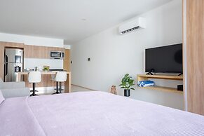 Menesse Studio 1 Bedroom Home