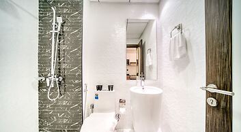 Elz Residence Stylish Studio Living
