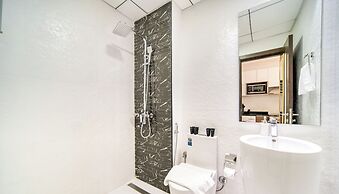 Elz Residence Stylish Studio Living
