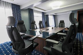 Crescent Resort And Conference Centre