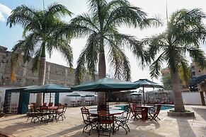Crescent Resort And Conference Centre