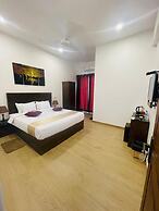 Lucky Transit Hotel