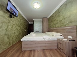 Opera Avenue Hotel Yerevan