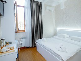 Opera Avenue Hotel Yerevan