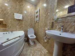 Opera Avenue Hotel Yerevan