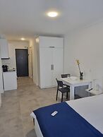 Tal's Apartment