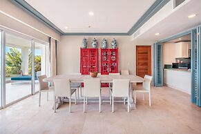 Apt w 2br-beachfront Private Pool in Sotogrande