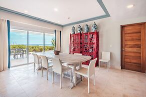 Apt w 2br-beachfront Private Pool in Sotogrande
